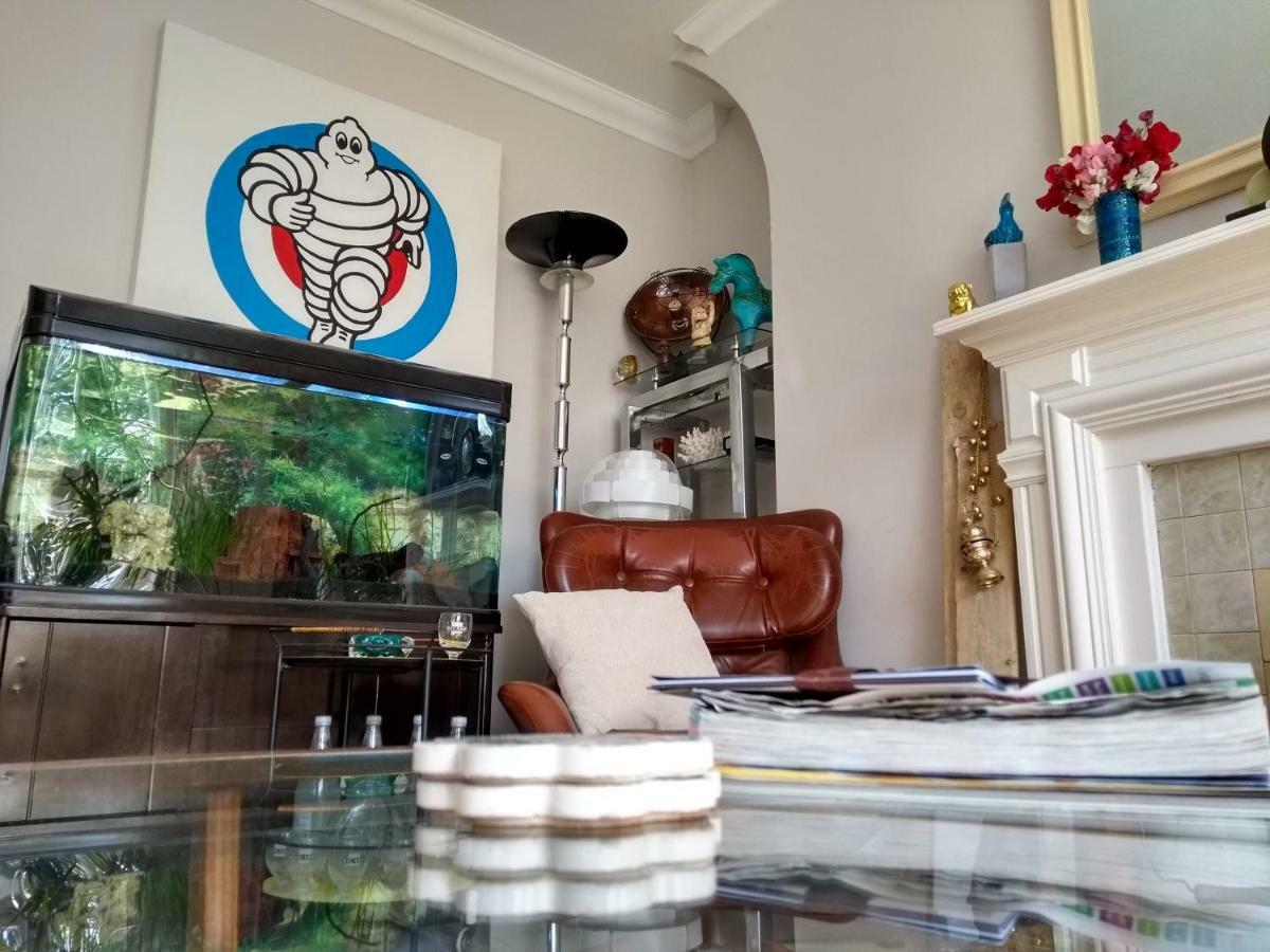 Stunning Retro Apartment In Central 브라이턴 외부 사진