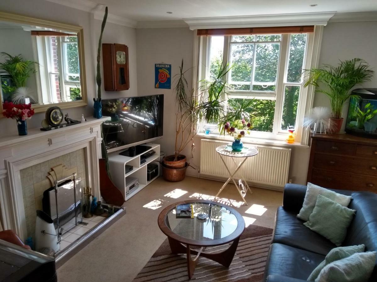 Stunning Retro Apartment In Central 브라이턴 외부 사진